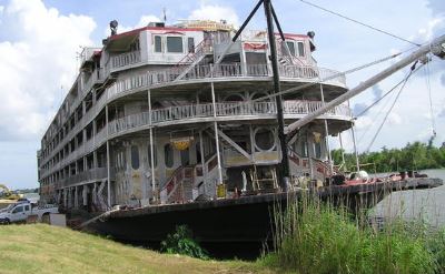 Mississippi Queen steamboat